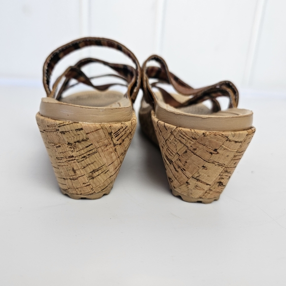 Crocs Aleigh Brown Leather Strappy Cork Platform Wedge Slip On Sandals sz 6W - Picture 7 of 11
